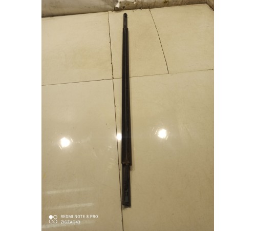 Уплотнитель стекла (задний, правый)