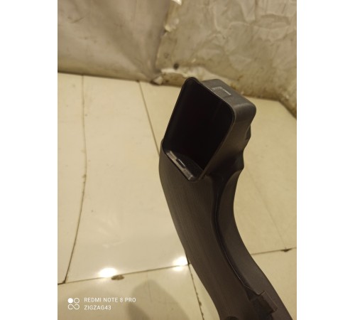 Воздуховод салона(правый)