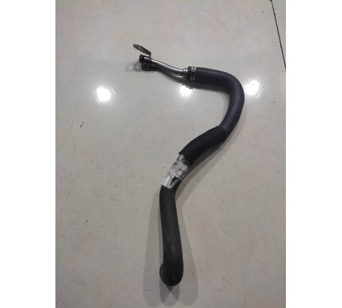 Патрубок системы охлаждения