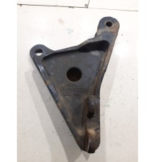 Кронштейн(крепление) усилителя переднего бампера левый
