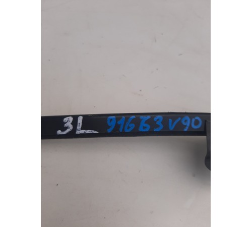 Уплотнительная резинка (задняя, левая)