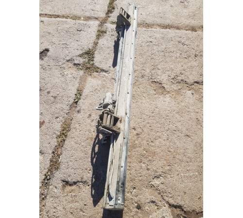 Подножка порога выдвижная правая в сборе с моторчиком