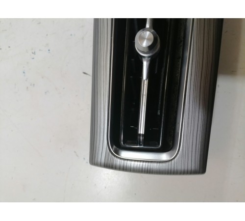 Воздушный дефлектор торпедо левый