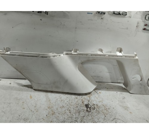 Обшивка задней стойки правая