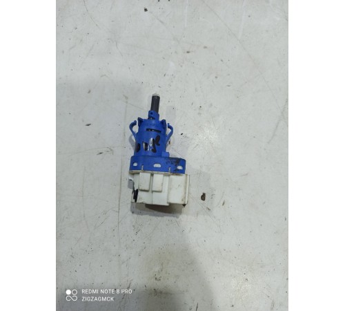 Датчик стоп сигнала