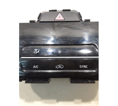 Блок управления климат-контролем