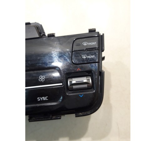 Блок управления климат-контролем