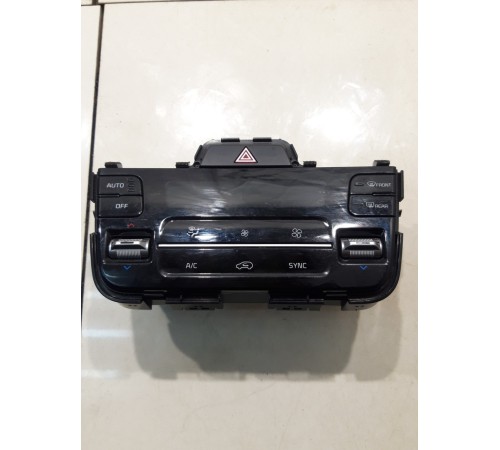 Блок управления климат-контролем