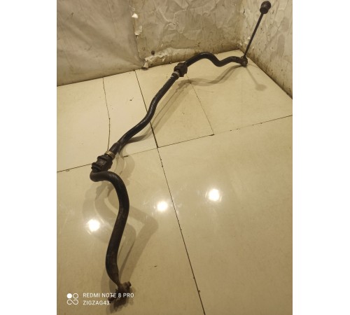 Стабилизатор передний