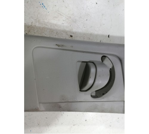 Обшивка центральной стойки правая верхняя