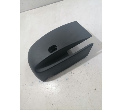 Кожух рулевой колонки нижний