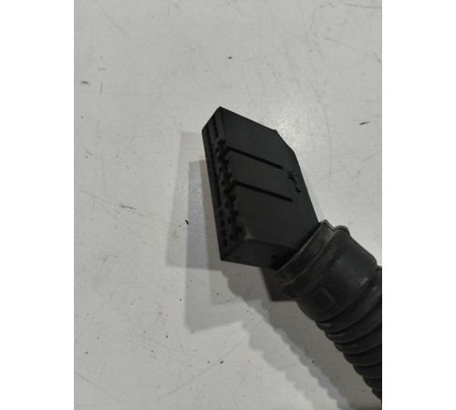 Электропроводка двери (передняя левая)