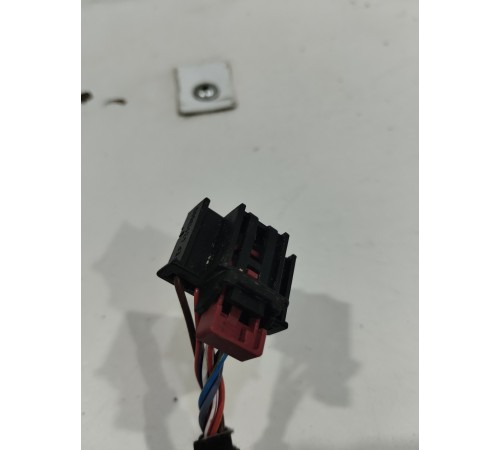 Электропроводка двери (передняя левая)