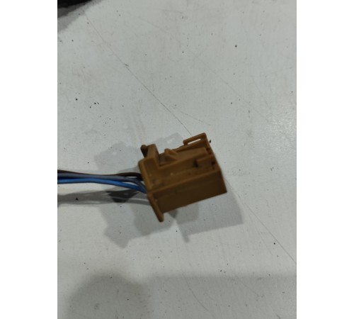 Электропроводка двери (передняя левая)