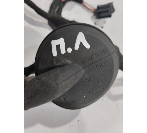 Электропроводка двери (передняя левая)