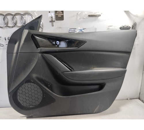 Обшивка двери передняя правая