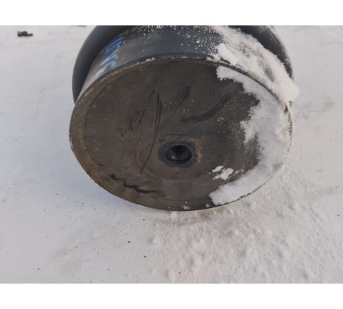 Пневморессора заднего моста левая