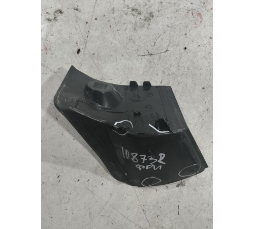 Накладка (пластик) салона задняя правая