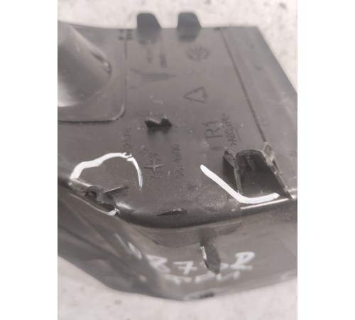 Накладка (пластик) салона задняя правая