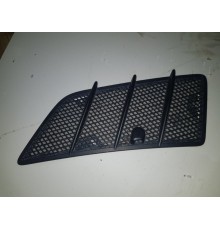 Решетка вентиляционная перед. лев.