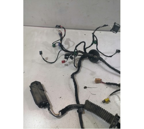 Электропроводка двери передняя левая