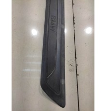 Накладка порога (передняя, правая)