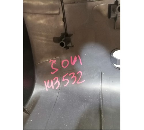 Кожух рулевой колонки нижний