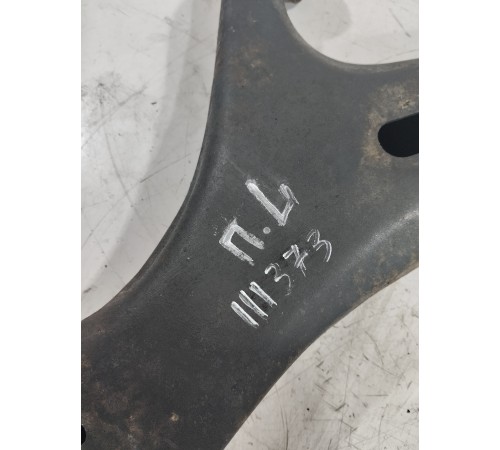 Рычаг подвески (передний левый)