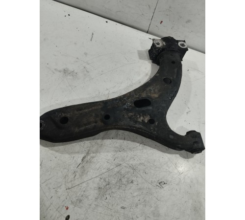 Рычаг подвески (передний левый)