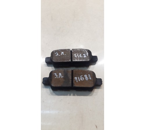 Колодки тормозные (задние левые)