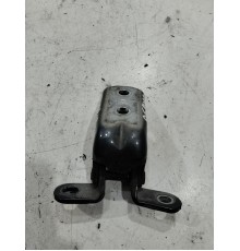 Петля двери(передняя левая нижняя)