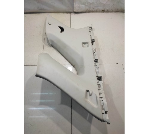 панель салона(задняя левая)