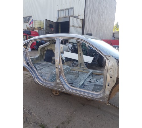 Порог со стойкой правый