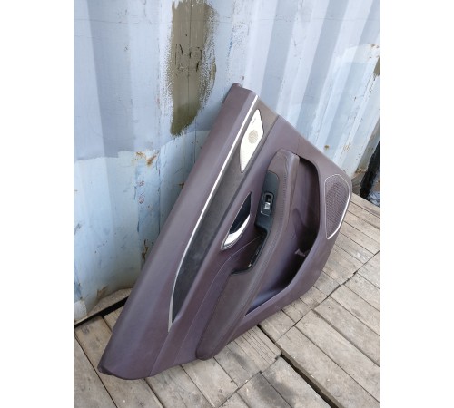 Обшивка двери задняя левая