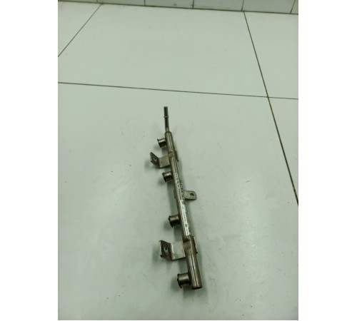 Рейка топливная (рампа)