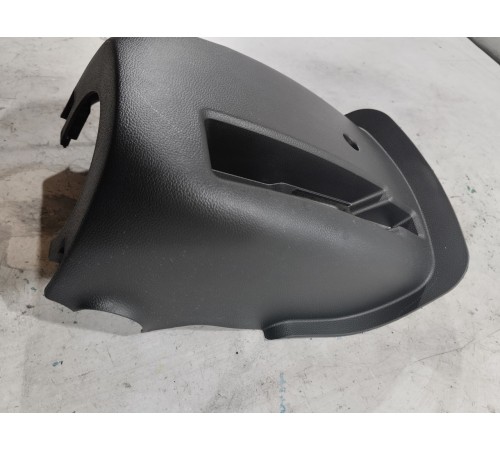 Кожух рулевой колонки нижний