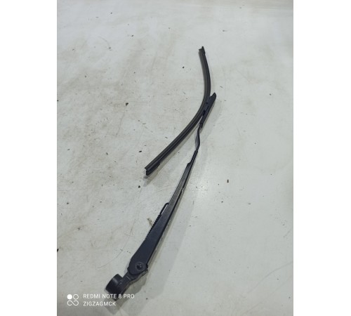 Поводок стеклоочистителя(задний)