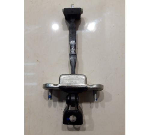 Ограничитель двери (задний, правый)