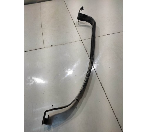 крепление топливного бака