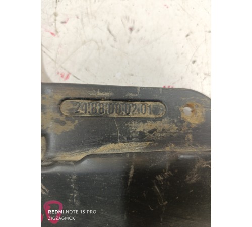 Брызговик задний левый