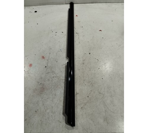 Молдинг двери (задний, правый)