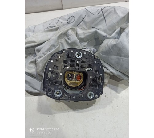 Подушка безопасности водителя