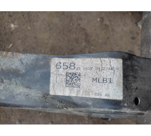 Балка подвески задняя (подрамник)