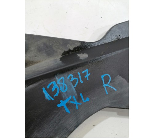 Накладка передней панели кожух замка капота правый