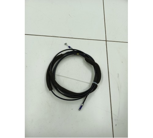 Трос лючка бензобака