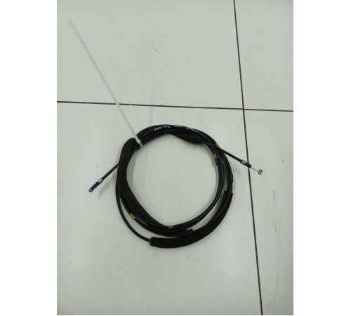 Трос лючка бензобака