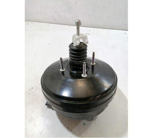 Вакуумный усилитель тормозов