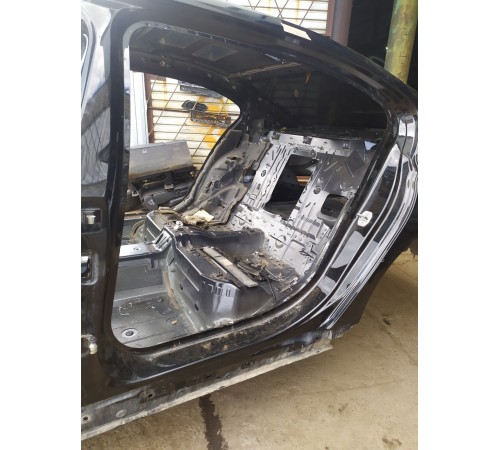 Порог со стойкой(левый)