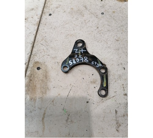 Кронштейн задней правой ступии