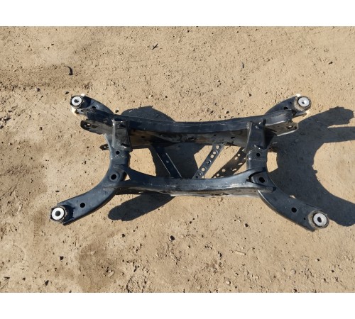 Балка (подрамник) задняя